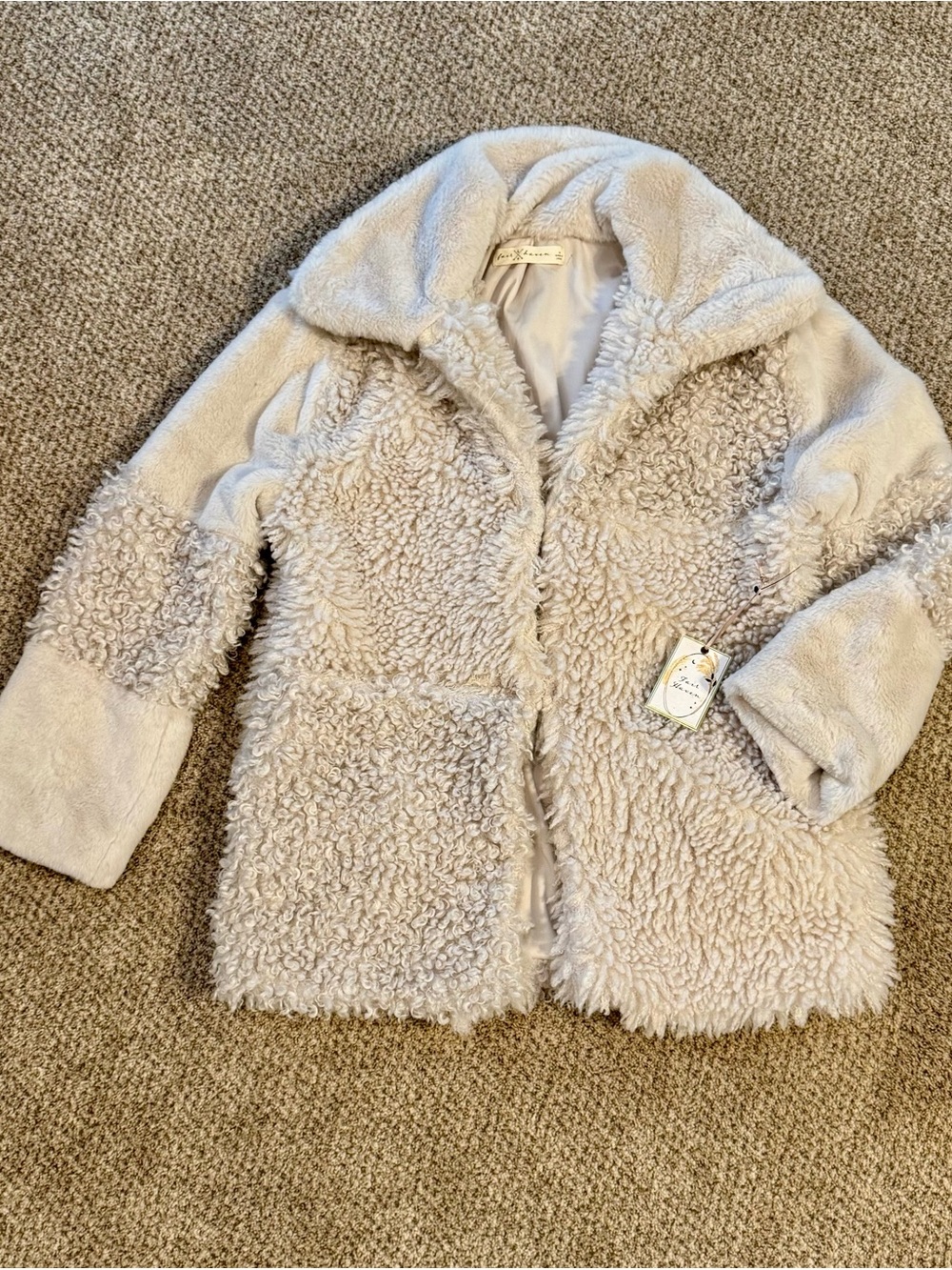 M NWT Faux Shearling Teddy Jacket - Cream